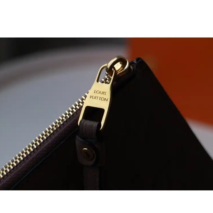Fashionrep Bags 20DJ570019 LV 0819